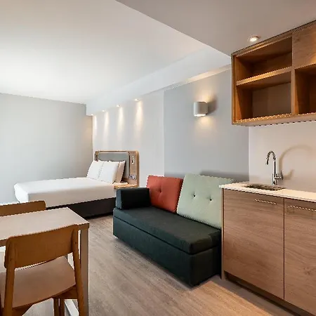 Express & By Ihg Hotel