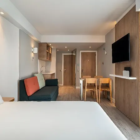 فندق Express & By Ihg بورتيماو