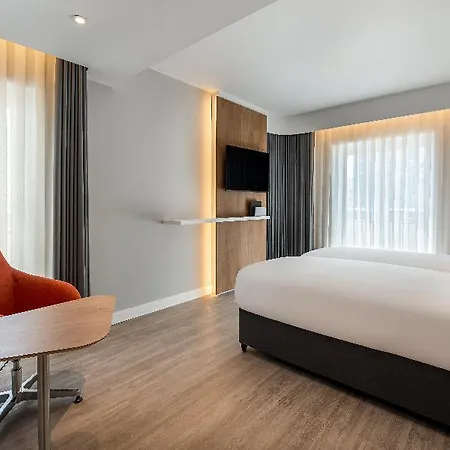 Express & By Ihg Hotel